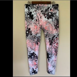NWOT Fabletics Leggings